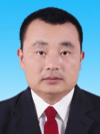 黃雲龍(內蒙古自治區巴彥淖爾市磴口縣市場監督管理局黨組書記、局長) 黃雲龍(內蒙古自治區巴彥淖爾市磴口縣市場監督管理局黨組書記、局長)