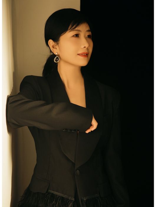 尹福紅(中國內地女演員) 尹福紅(中國內地女演員)