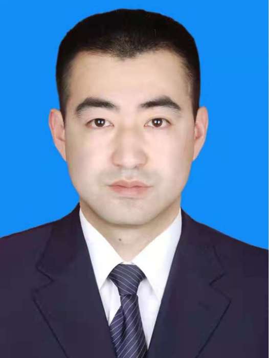 常勇(四川省阿壩藏族羌族自治州九寨溝縣人大常委會副主任) 常勇(四川省阿壩藏族羌族自治州九寨溝縣人大常委會副主任)