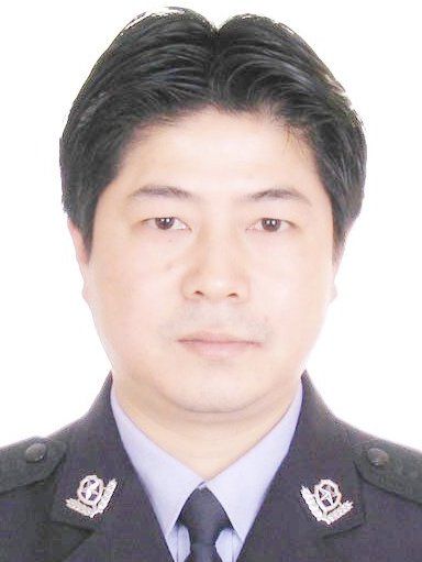 陳奇(湖北省荊州市公安縣公安局黨委副書記、政委) 陳奇(湖北省荊州市公安縣公安局黨委副書記、政委)