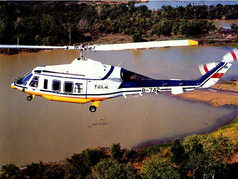 貝爾-214直升機