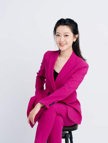 左雅(中國煤礦文工團京劇演員、二級演員) 左雅(中國煤礦文工團京劇演員、二級演員)
