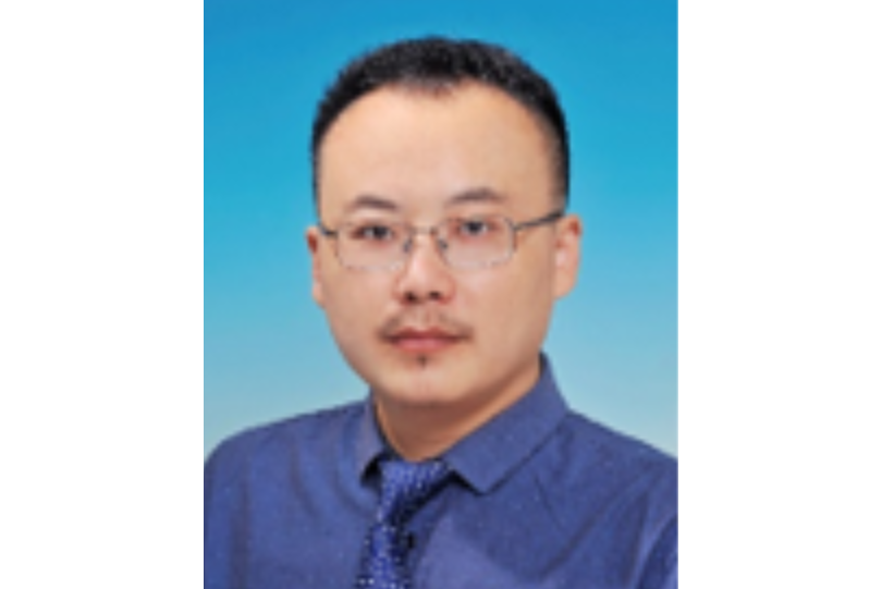 張坤(東華大學紡織學院教師) 張坤(東華大學紡織學院教師)