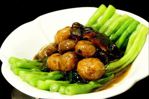 蘑菇扒菜膽 蘑菇扒菜膽