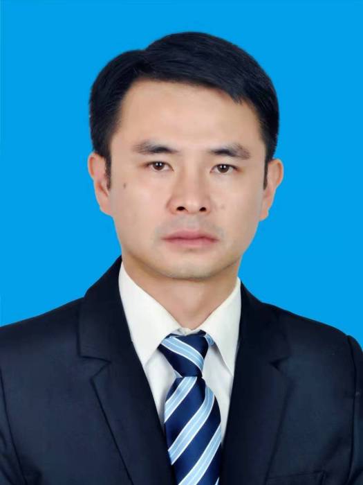 黃維(貴州省安順市生態移民局黨組成員、副局長) 黃維(貴州省安順市生態移民局黨組成員、副局長)