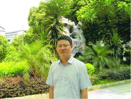 林東明(桂林市逸仙中學教師) 林東明(桂林市逸仙中學教師)