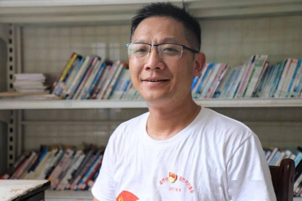 符敏(撫州市住房公積金管理中心樂安縣辦事處主管) 符敏(撫州市住房公積金管理中心樂安縣辦事處主管)