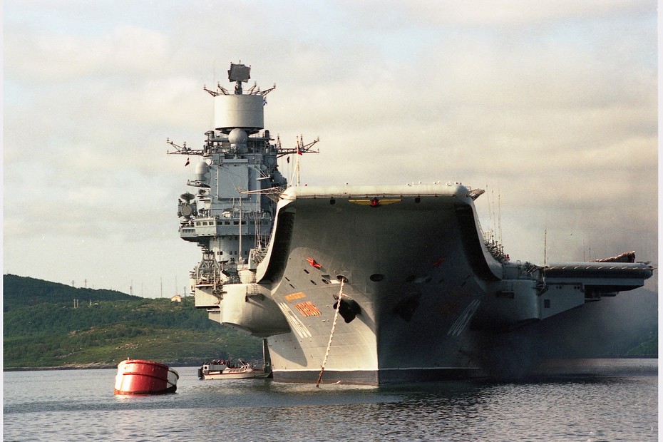 庫茲涅佐夫號航空母艦