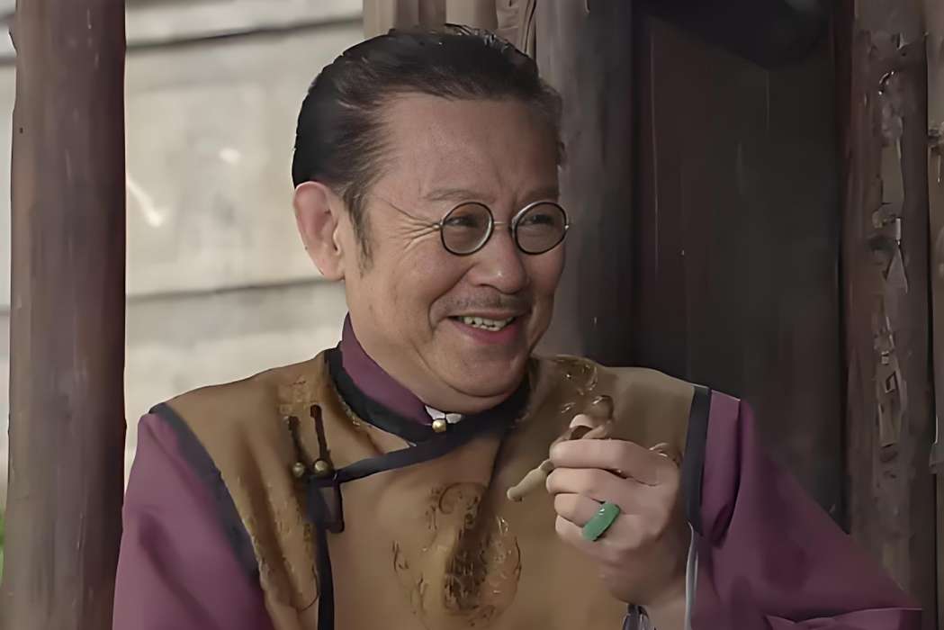 華慕容 華慕容