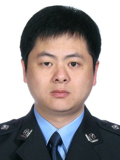 張小虎(陝西省西安市公安局碑林分局黨委委員、副局長) 張小虎(陝西省西安市公安局碑林分局黨委委員、副局長)