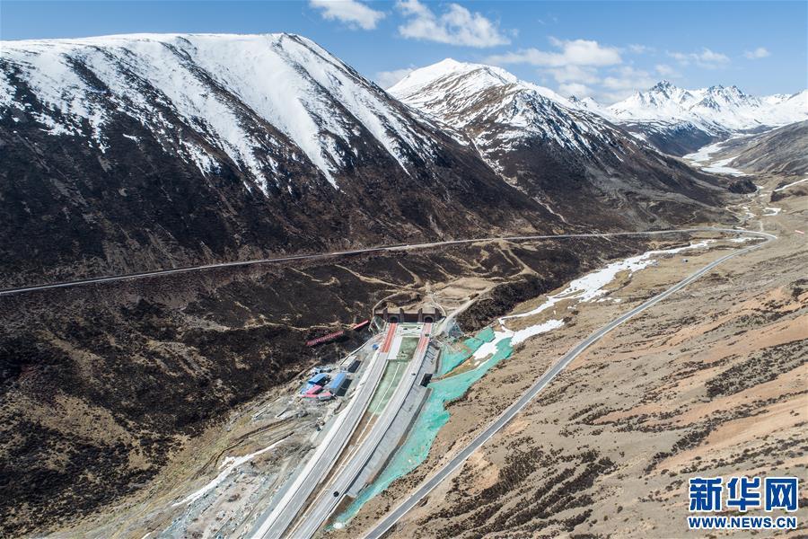 米拉山隧道 米拉山隧道