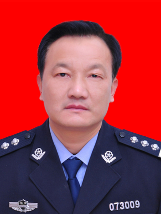 范征(湖南省湘陰縣人民政府副縣長) 范征(湖南省湘陰縣人民政府副縣長)