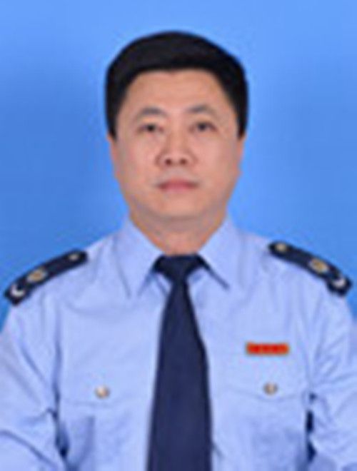 林宏亮(國家稅務總局中山區稅務局黨委委員、副局長) 林宏亮(國家稅務總局中山區稅務局黨委委員、副局長)