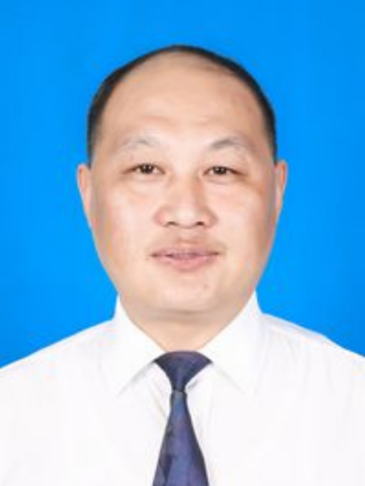 李敬華(德州學院能源與機械學院黨委書記) 李敬華(德州學院能源與機械學院黨委書記)