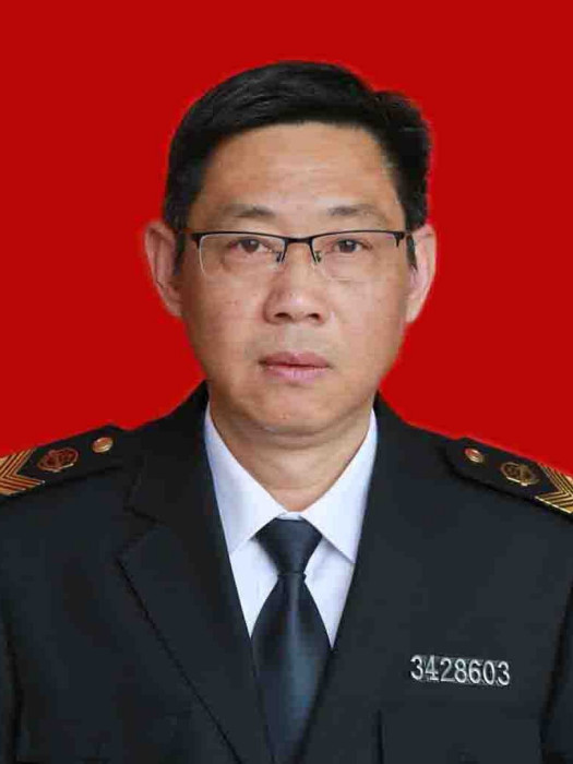 程輝(黟縣市場監督管理局黨組成員、副局長) 程輝(黟縣市場監督管理局黨組成員、副局長)