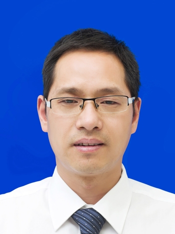 陳明(浙江省衢州市氣象局黨組成員、紀檢組組長) 陳明(浙江省衢州市氣象局黨組成員、紀檢組組長)