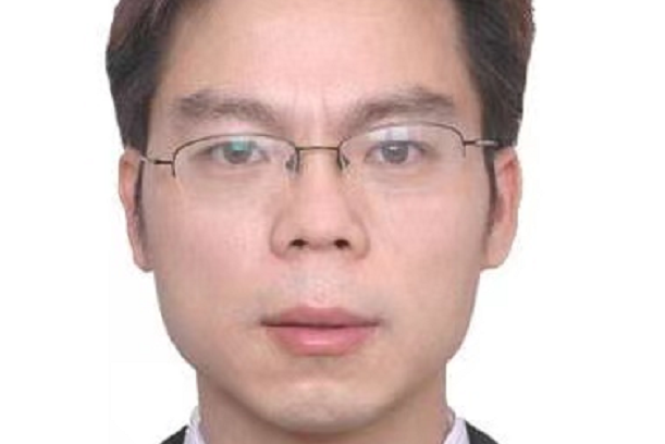 劉建華(資深調查記者)