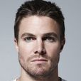 史蒂芬·阿梅爾(Stephen Amell) 史蒂芬·阿梅爾(Stephen Amell)