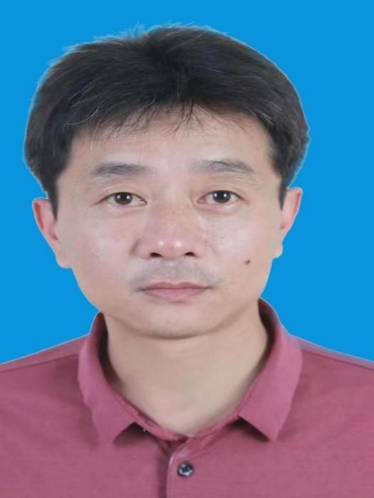 曹曉東(江西省九江市都昌縣河道湖泊和水利工程管理中心副主任) 曹曉東(江西省九江市都昌縣河道湖泊和水利工程管理中心副主任)