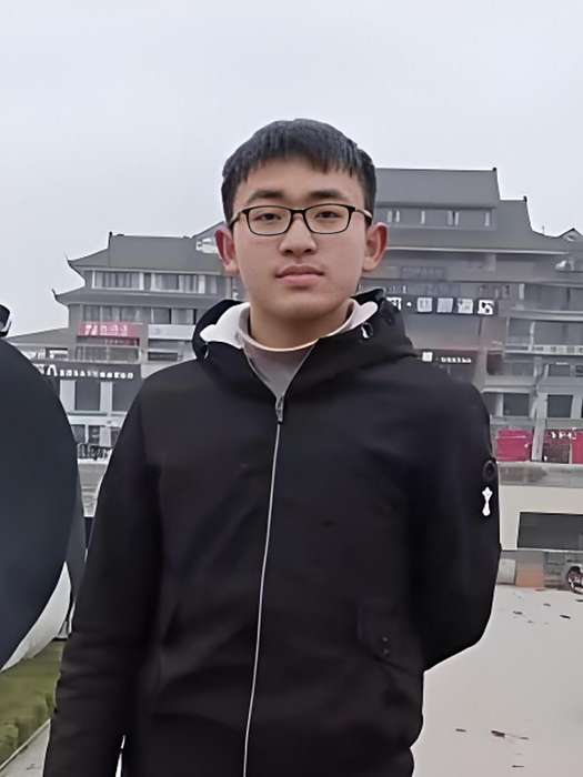 李士傑(9·16成都高三學生失聯事件當事人) 李士傑(9·16成都高三學生失聯事件當事人)