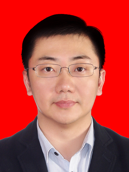 嚴石(團中央駐靈扶貧工作隊隊長、中共靈丘縣委常委、副縣長（掛職）)