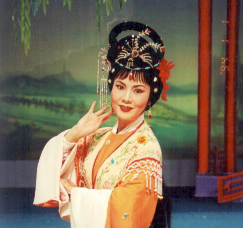 劉小麗在《恩仇記》中飾卜巧珍