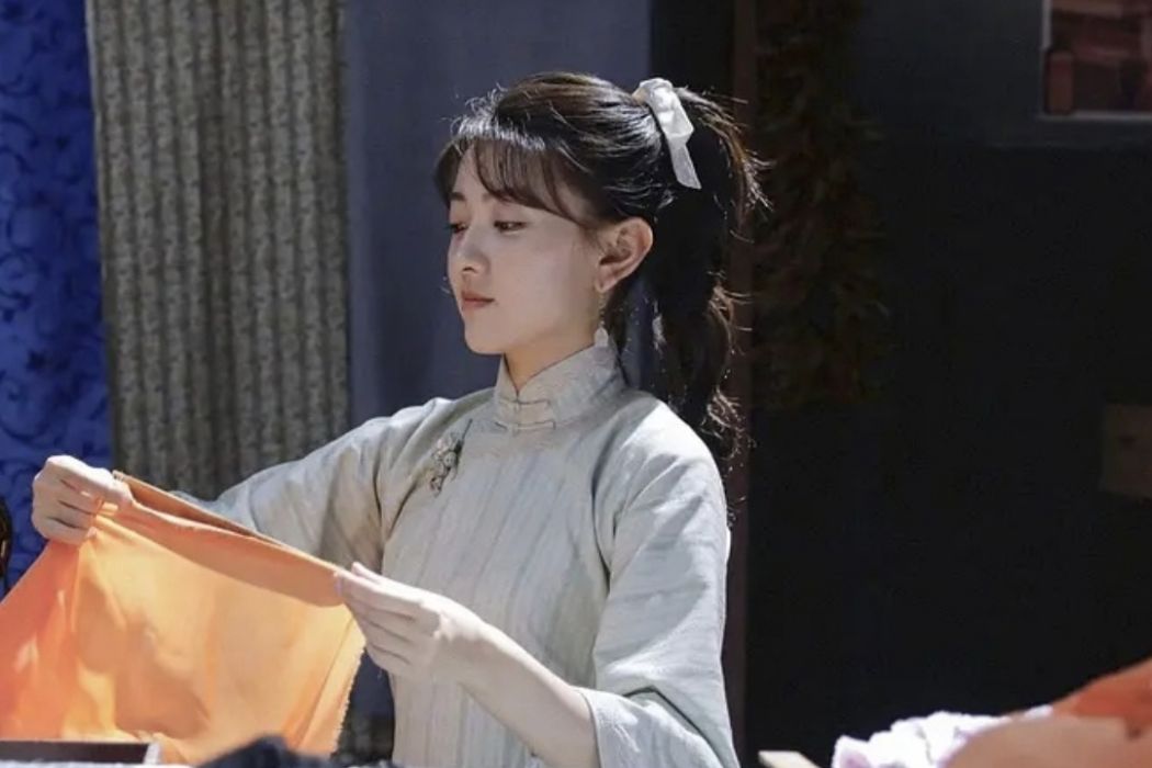 小鈴鐺(《光芒》中的女配角) 小鈴鐺(《光芒》中的女配角)