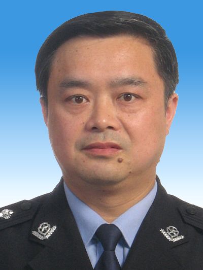 徐立(重慶市合川區公安局黨委委員、政治處主任) 徐立(重慶市合川區公安局黨委委員、政治處主任)
