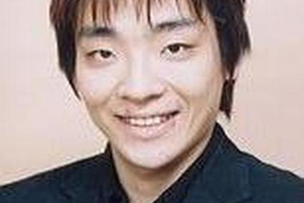 Hiroshi Shirokuma(演員) Hiroshi Shirokuma(演員)