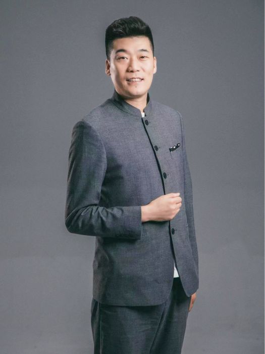 王明心 王明心