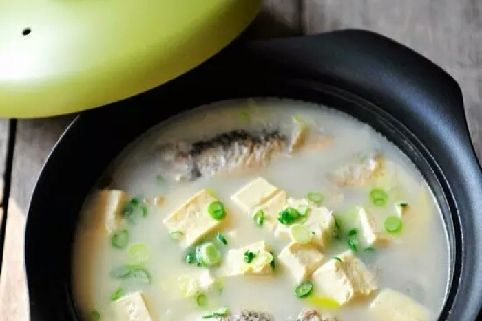 豆腐魚鱗湯 豆腐魚鱗湯