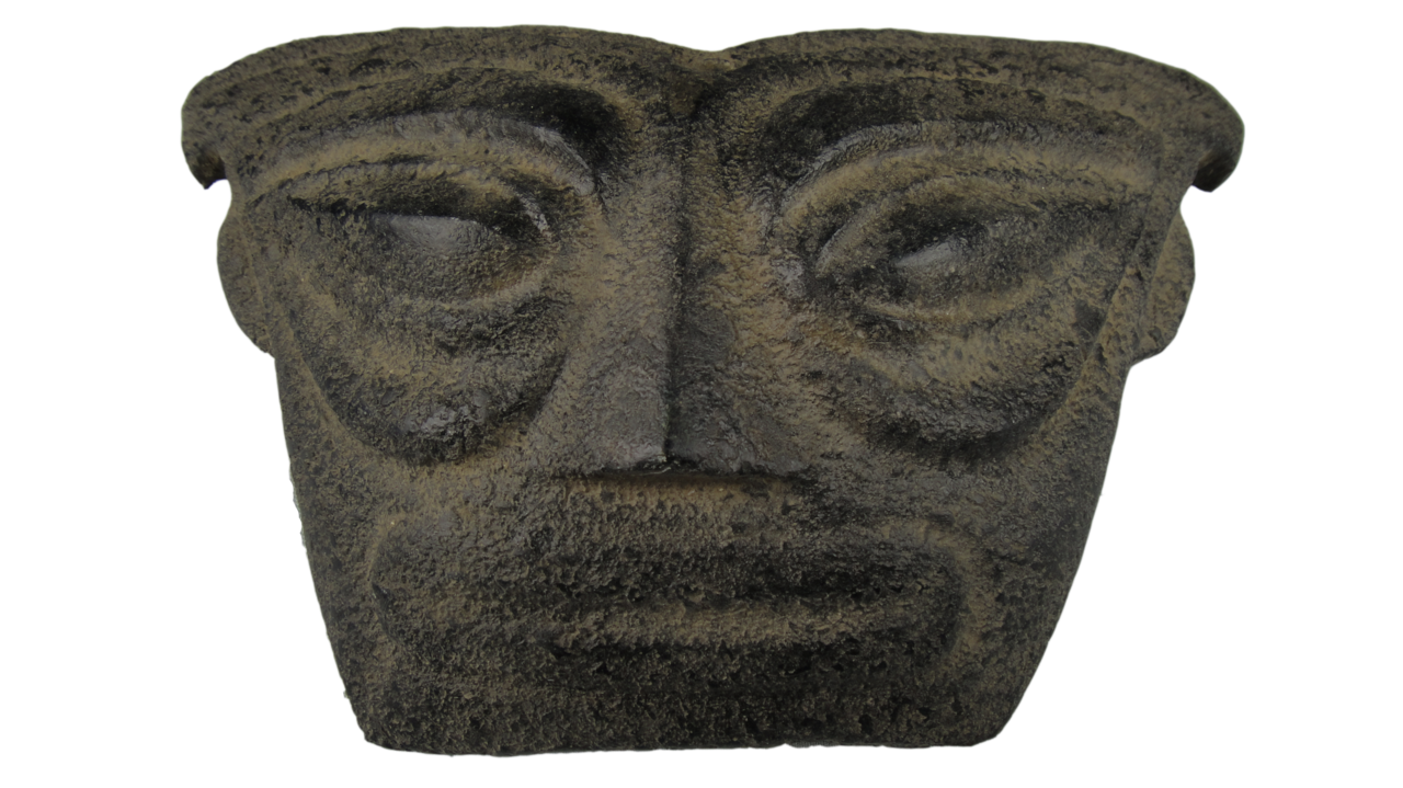 新石器時代紅山文化黑皮玉巫師面具