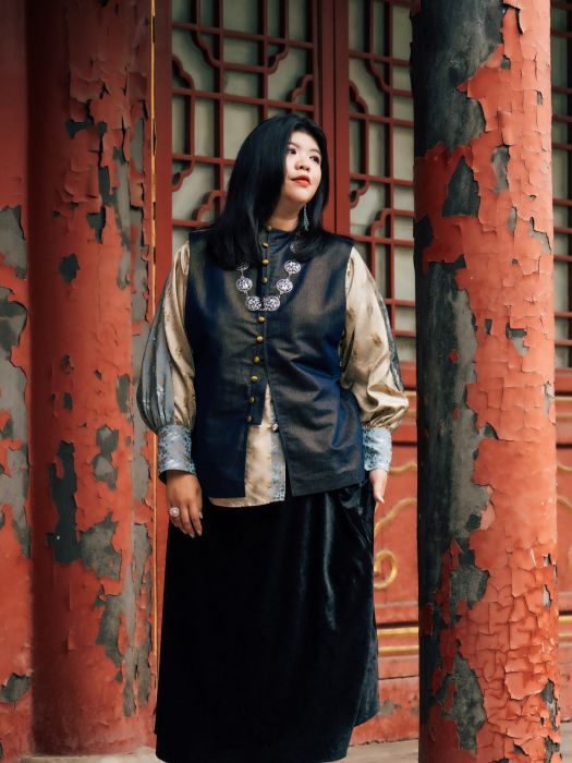 劉禹彤(回春丹樂隊和聲歌手、《乘風2025》女嘉賓) 劉禹彤(回春丹樂隊和聲歌手、《乘風2025》女嘉賓)