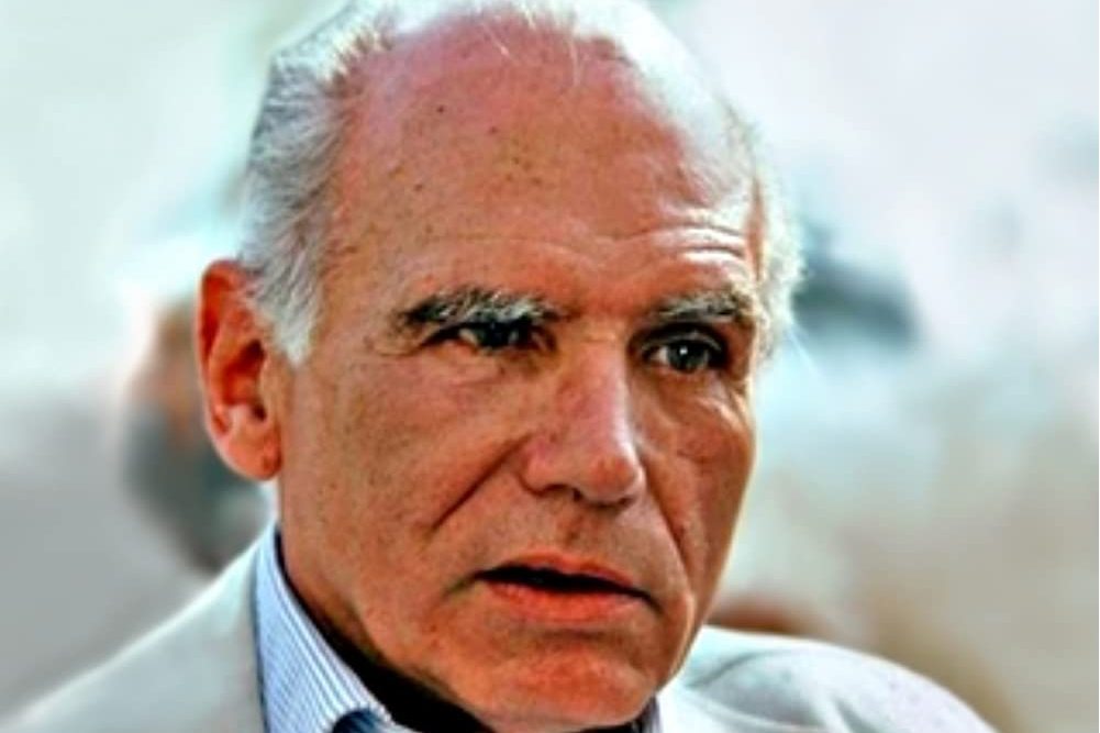 Luigi Comencini Luigi Comencini