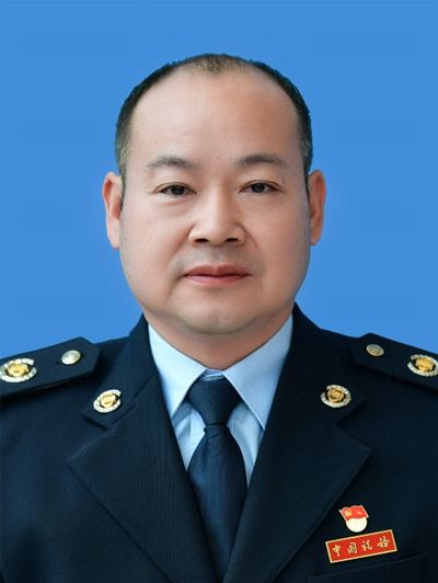 胡建榮(江西省撫州市金谿縣稅務局黨委委員、副局長、一級主辦) 胡建榮(江西省撫州市金谿縣稅務局黨委委員、副局長、一級主辦)
