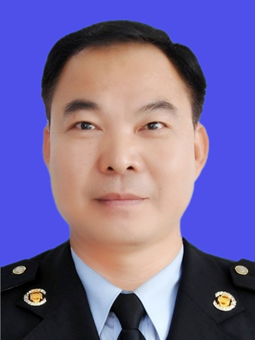 黃海林(國家稅務總局雷州市稅務局副局長) 黃海林(國家稅務總局雷州市稅務局副局長)