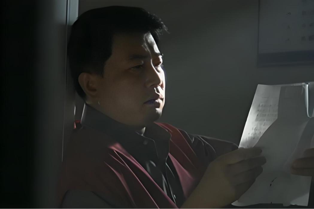 佟一凡 佟一凡