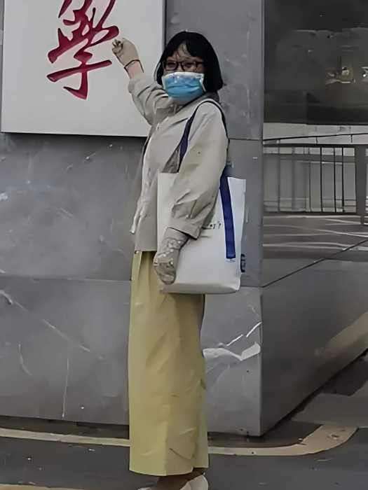 楊艷(西南林業大學法學碩士) 楊艷(西南林業大學法學碩士)