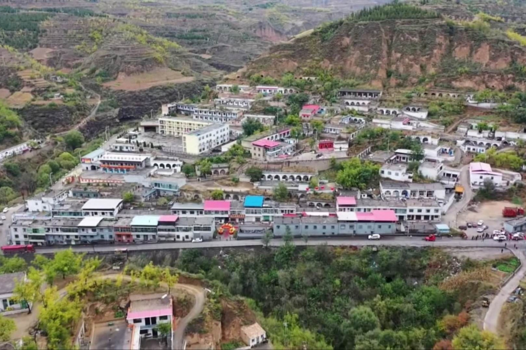 吉家塔村 吉家塔村