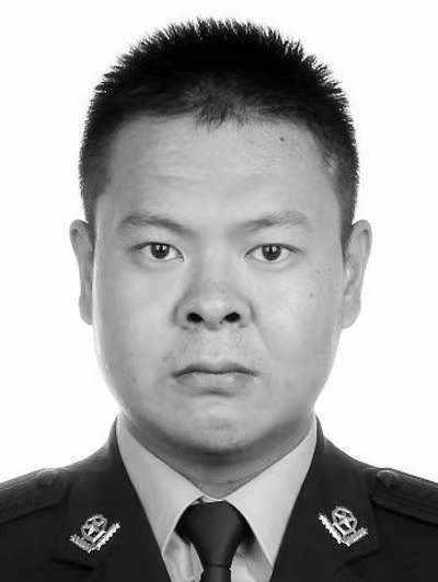 陳源凱(浙江省樂清市公安局大荊派出所原副所長) 陳源凱(浙江省樂清市公安局大荊派出所原副所長)