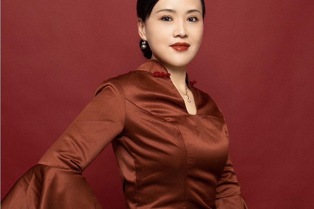 時嘉(中國內地女歌手) 時嘉(中國內地女歌手)