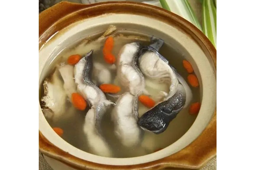 黃鰻燉湯 黃鰻燉湯