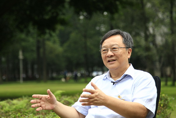 陳霖(中國科學院院士、著名認知科學家)
