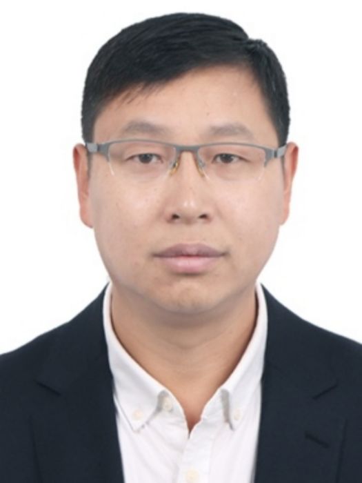 鄒軍(俄羅斯自然科學院外籍院士,上海套用技術大學教授、博士生導師) 鄒軍(俄羅斯自然科學院外籍院士,上海套用技術大學教授、博士生導師)