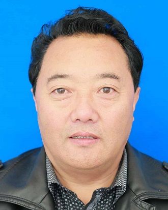次仁(西藏自治區林芝市統計局黨組成員、副局長) 次仁(西藏自治區林芝市統計局黨組成員、副局長)