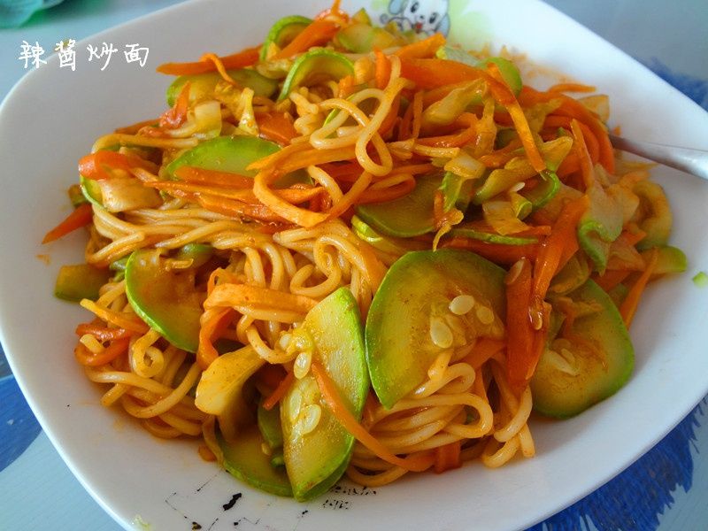 辣醬時蔬炒麵 辣醬時蔬炒麵