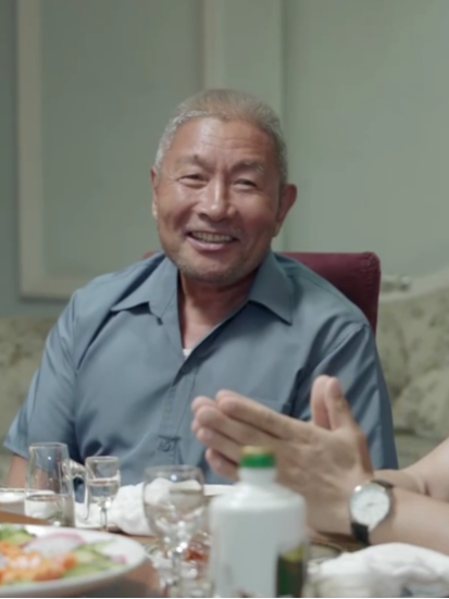楊百萬(家庭倫理劇《我和我的三個姐姐》中的角色) 楊百萬(家庭倫理劇《我和我的三個姐姐》中的角色)