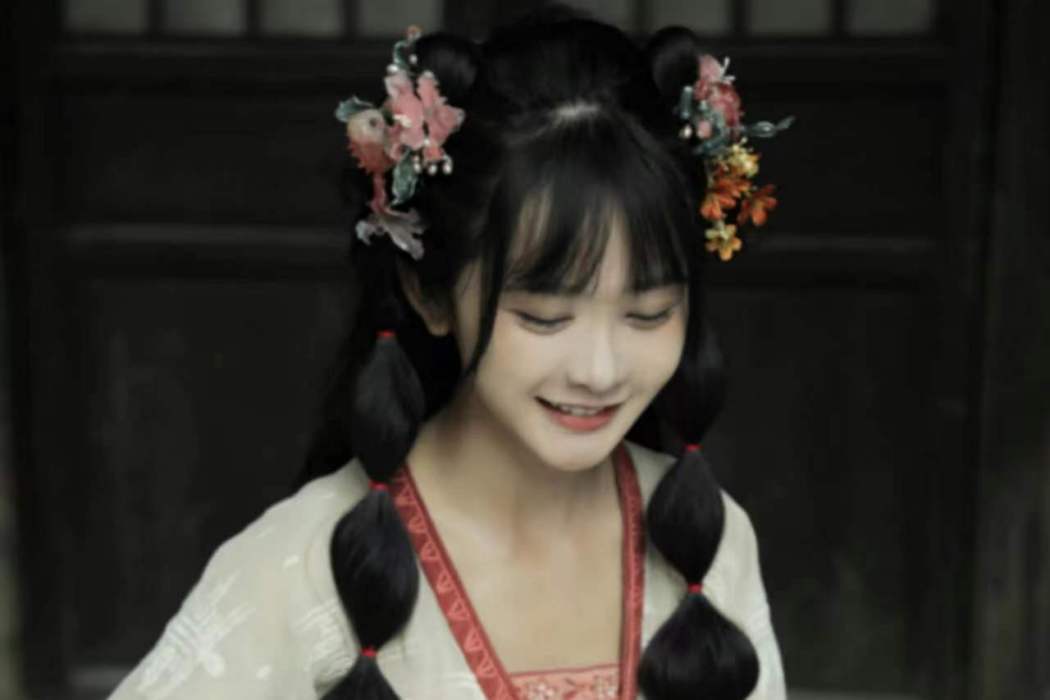 燕雀(短劇《萬刃閣少女》女主角) 燕雀(短劇《萬刃閣少女》女主角)