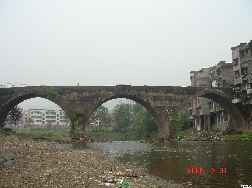南河鐵橋鎮河段