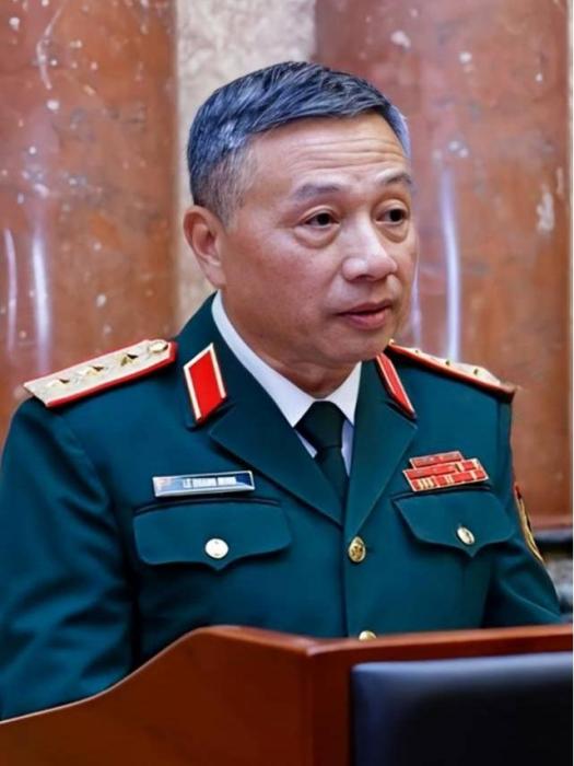 黎光明(越南人民軍總政治局副主任) 黎光明(越南人民軍總政治局副主任)